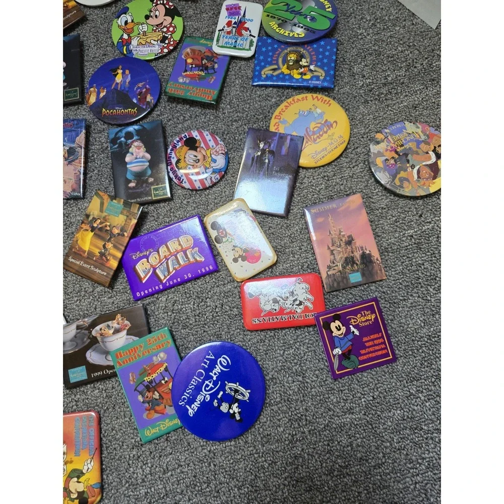 Drunk Drawer Lot 43 Of Vintage Disney Pinbacks